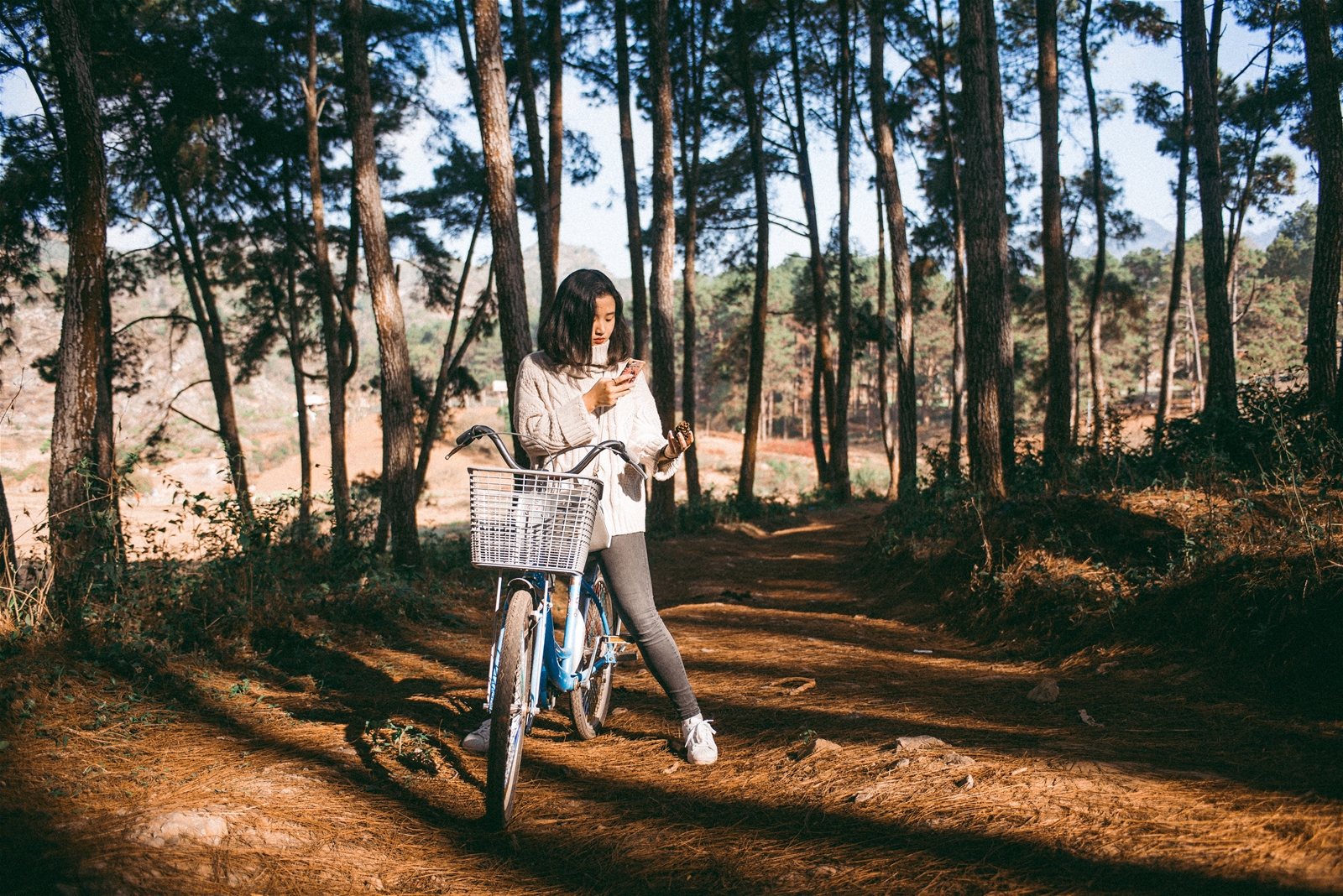 Cho mượn xe đạp miễn phí khi đi du lịch Mộc Châu - Nhà sàn Hoa Mộc Châu